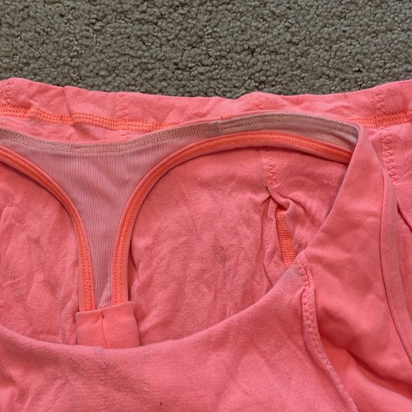Lululemon work out top - Picture 8 of 8